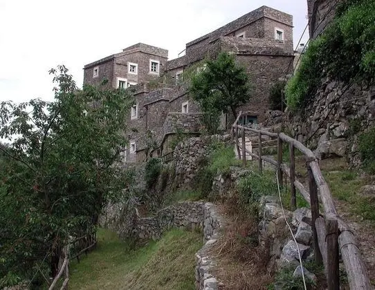 Ev, 1 Büyük (Queen) Boy Yatak