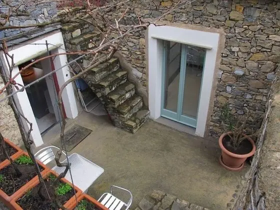 Ev, 1 Büyük (Queen) Boy Yatak