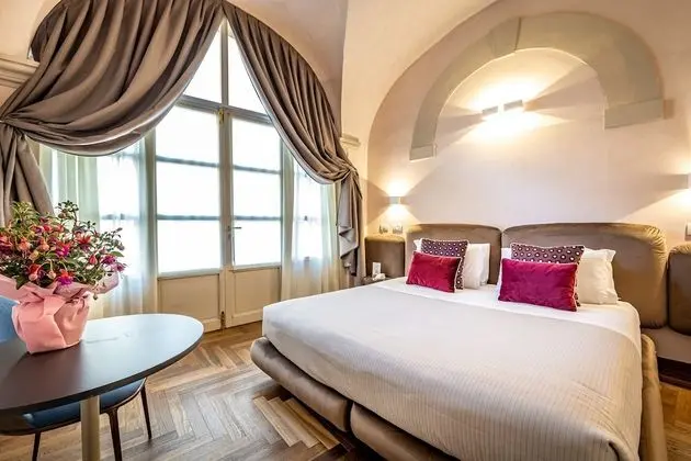 Standard Tek Büyük Yataklı Oda, Bahçe Manzaralı