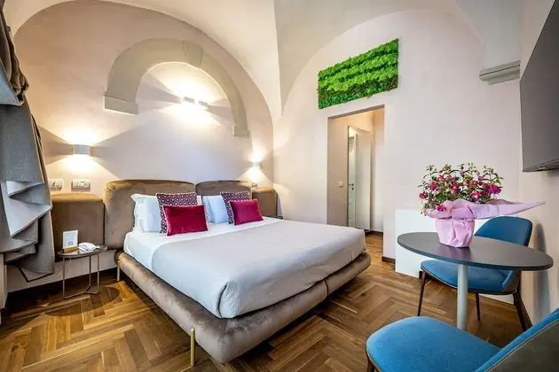 Standard Tek Büyük Yataklı Oda, Bahçe Manzaralı