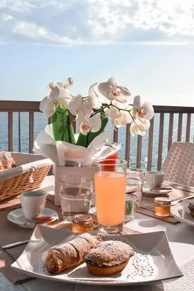 Deluxe Oda, Balkon, Deniz Manzaralı