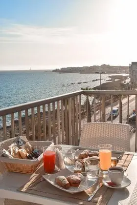 Deluxe Oda, Balkon, Deniz Manzaralı