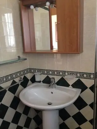 Business Tek Büyük Yataklı Oda
