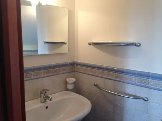 Tek Büyük Yataklı Oda, Balkon