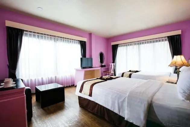 Deluxe Suite Twin or Double