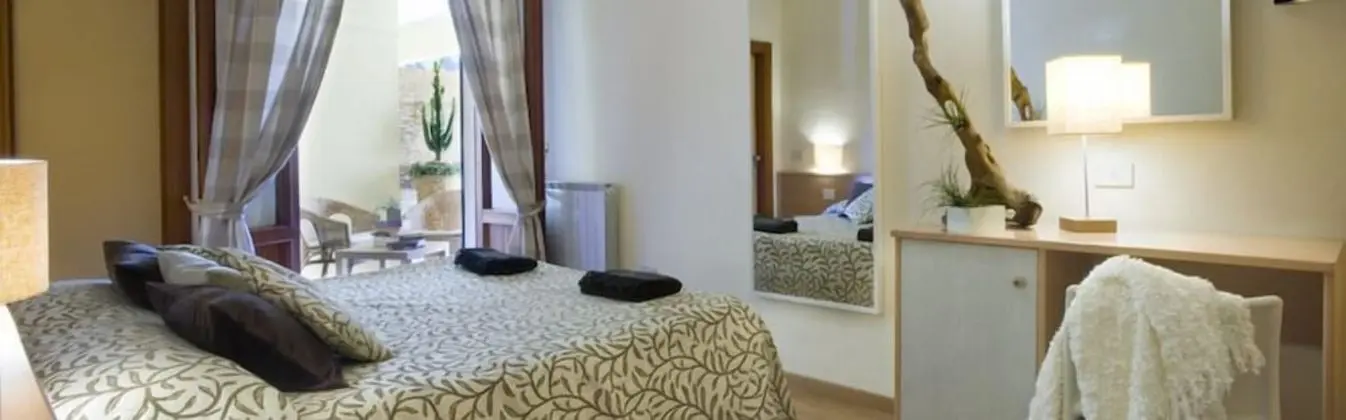 Classic Tek Büyük Yataklı Oda