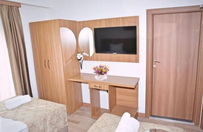 Standart Oda, Şehir Manzaralı