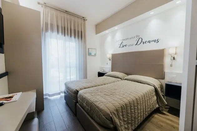 Superior İki Ayrı Yataklı Oda