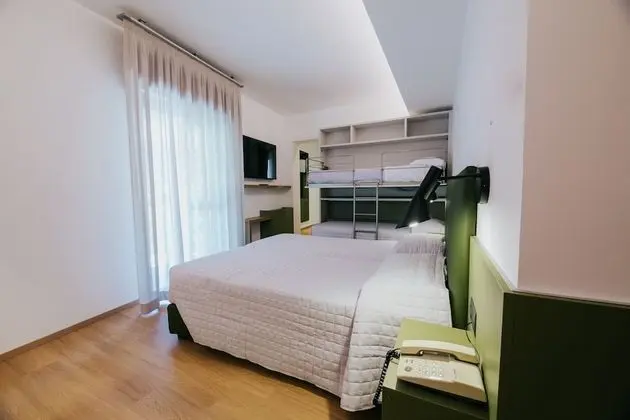 Superior Üç Kişilik Oda