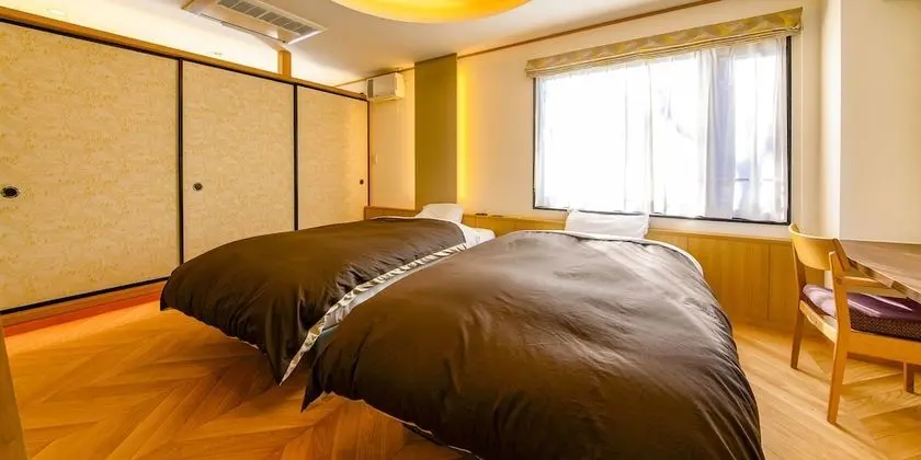 Luxury Oda