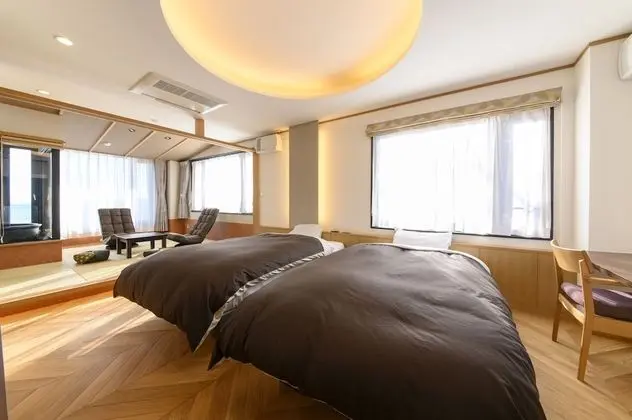 Luxury Oda
