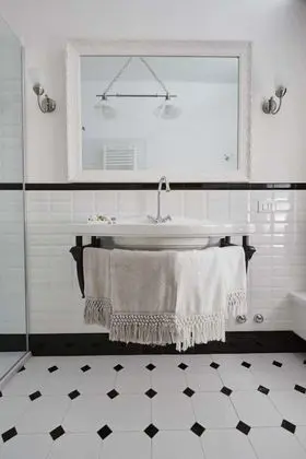 Tek Büyük veya İki Ayrı Yataklı Oda, Özel Banyo