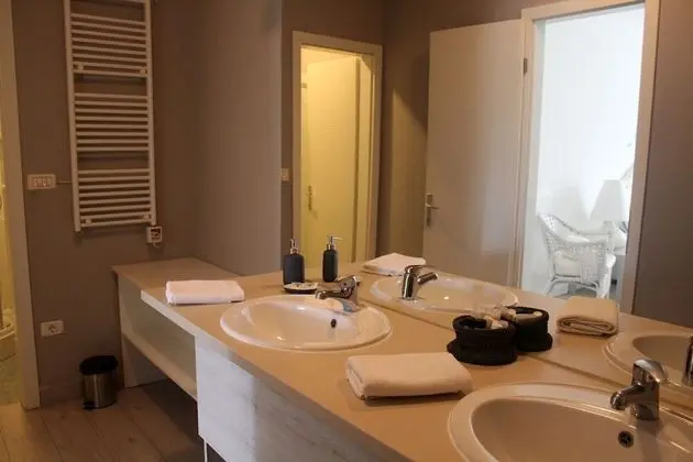 Junior Süit, Veranda