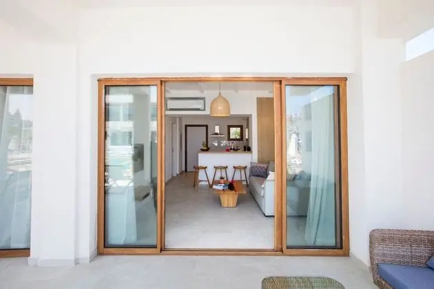 Junior Süit, 1 En Büyük (King) Boy Yatak ve Çekyat, Balkon