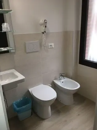 Classic Tek Büyük Yataklı Oda