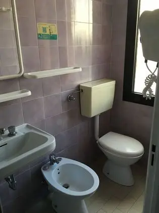 Classic Tek Büyük Yataklı Oda