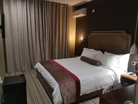 Deluxe Süit, 1 En Büyük (King) Boy Yatak