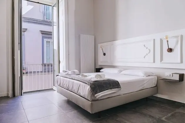 Classic Tek Büyük Yataklı Oda