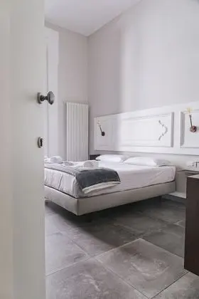 Classic Tek Büyük Yataklı Oda