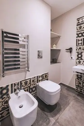 Classic Tek Büyük Yataklı Oda