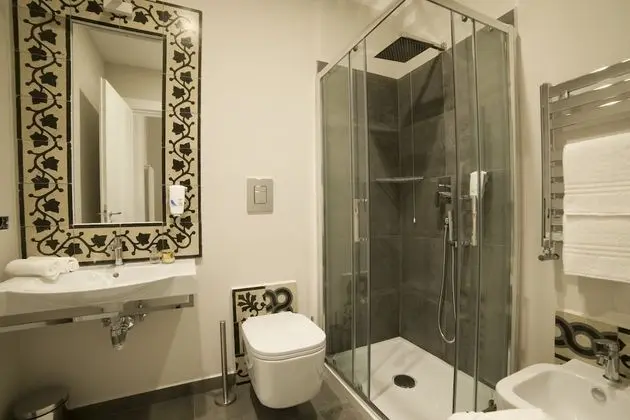 Classic Tek Büyük Yataklı Oda