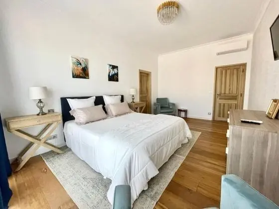 Deluxe Tek Büyük Yataklı Oda, Bahçe Manzaralı