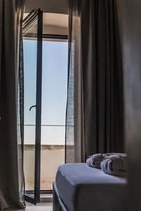 Deluxe Tek Büyük Yataklı Oda, Balkon, Deniz Manzaralı