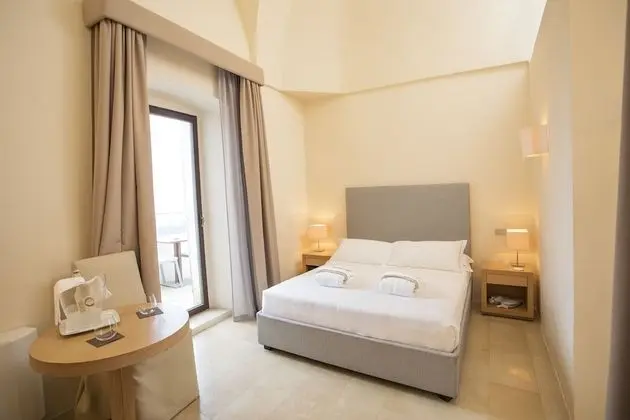 Deluxe Tek Büyük Yataklı Oda, Balkon, Deniz Manzaralı