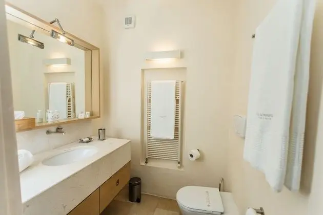 Deluxe Tek Büyük Yataklı Oda, Balkon, Deniz Manzaralı