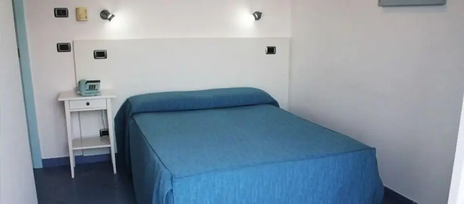 Tek Kişilik Oda, Deniz Manzaralı
