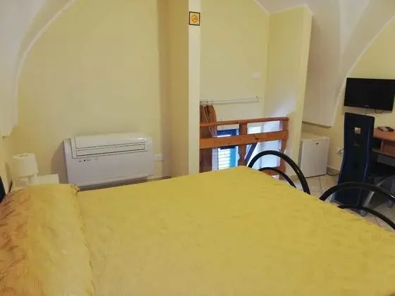 Tek Büyük Yataklı Oda