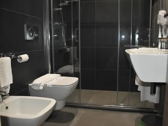 Deluxe Tek Büyük Yataklı Oda, Engellilere Uygun, Tepe Manzaralı