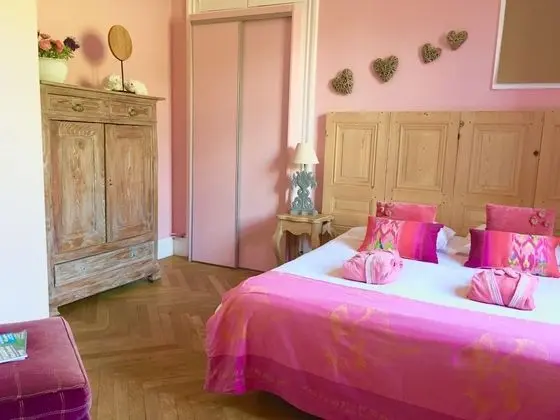 Classic Tek Büyük Yataklı Oda