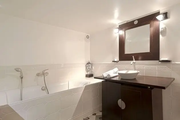 Superior Tek Büyük Yataklı Oda (L'Olivier)