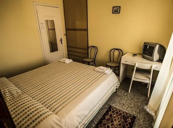 Tek Büyük veya İki Ayrı Yataklı Oda