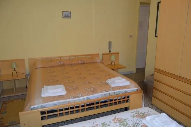 Tek Büyük veya İki Ayrı Yataklı Oda
