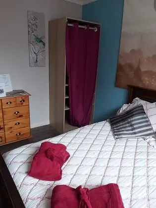 Standard Tek Büyük Yataklı Oda