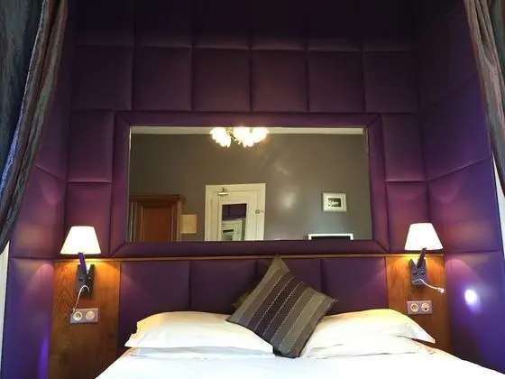 Comfort Tek Büyük Yataklı Oda