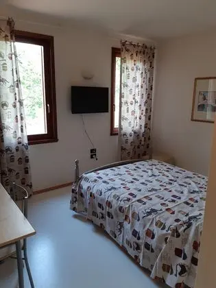 Tek Büyük Yataklı Oda, Özel Banyo, Dağ Manzaralı