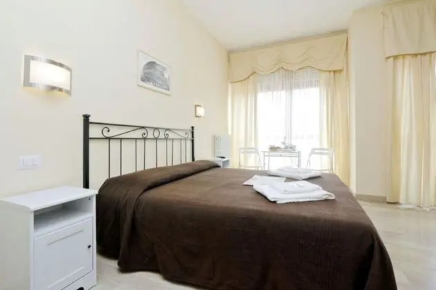 Tek Büyük Yataklı Oda, Balkon