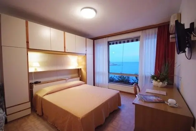 Tek Büyük Yataklı Oda, Deniz Manzaralı