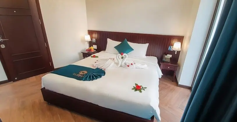 Deluxe Tek Büyük Yataklı Oda