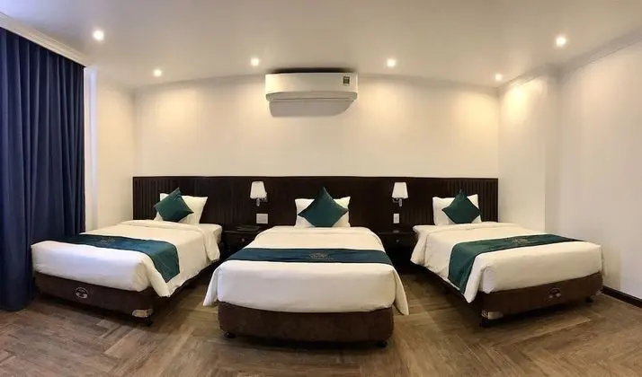 Deluxe Üç Kişilik Oda