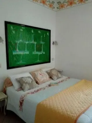 Tek Büyük Yataklı Oda (Scheggia di Sole)