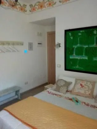 Tek Büyük Yataklı Oda (Scheggia di Sole)