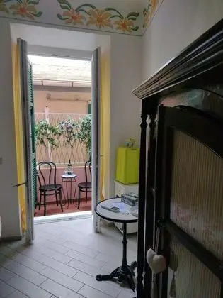 Tek Büyük Yataklı Oda (Scheggia di Sole)