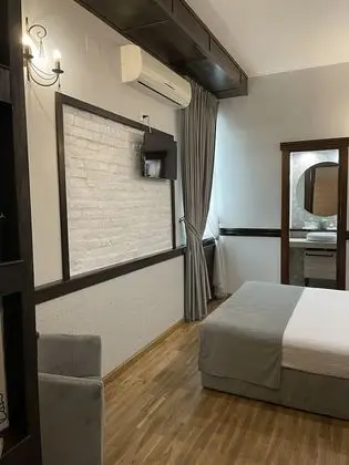 Tek Büyük Yataklı Oda
