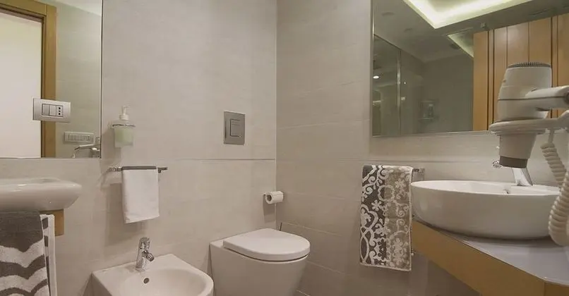 Deluxe Dört Kişilik Oda, Şehir Manzaralı