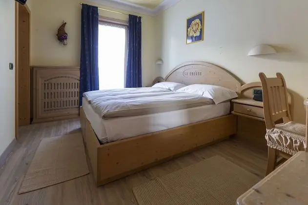 Büyük Yataklı Tek Kişilik Oda, Balkon