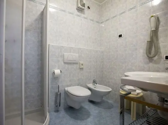 Standard Tek Büyük veya İki Ayrı Yataklı Oda, Balkon
